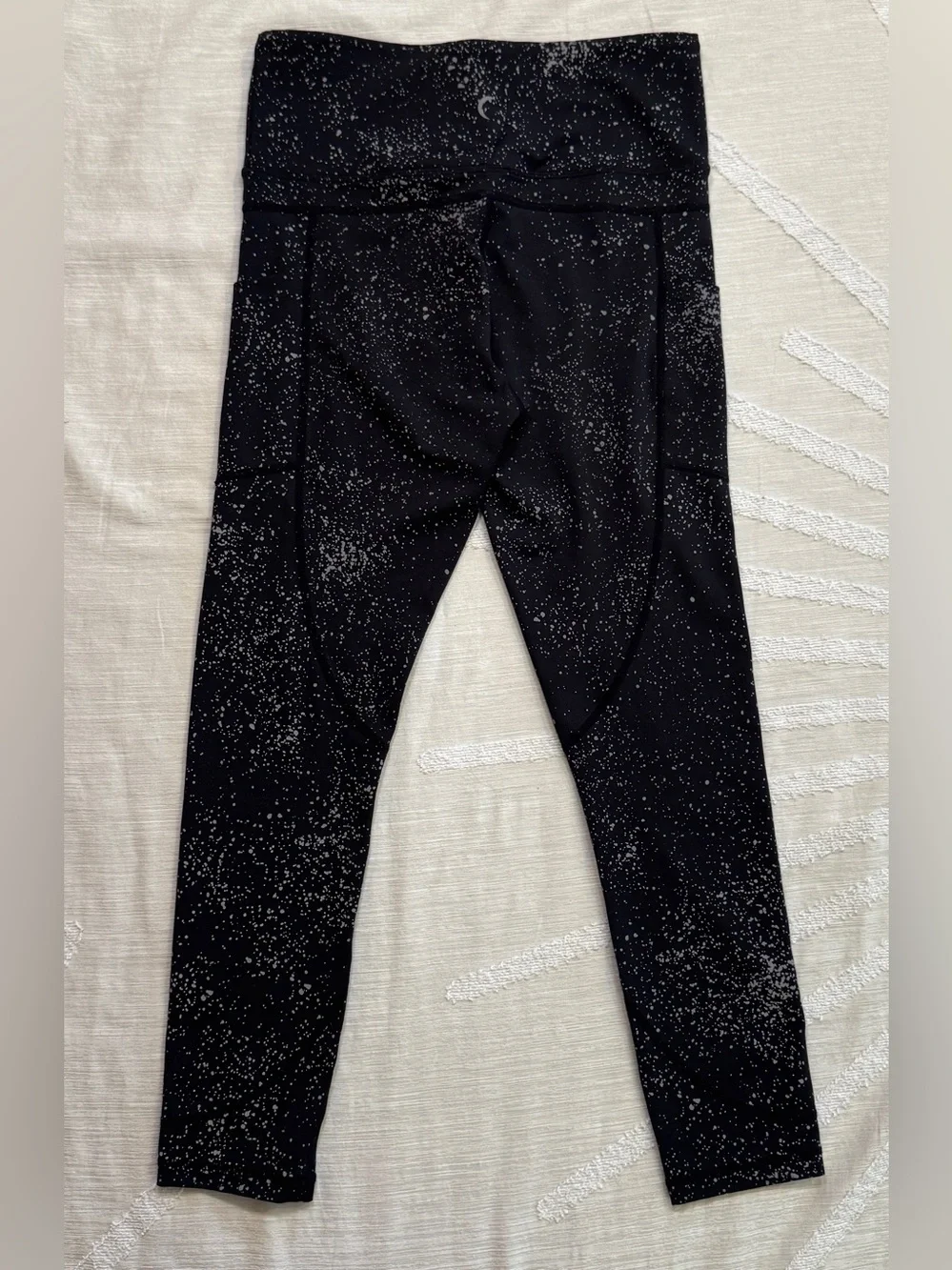 ZYIA Active Women’s Size 6 8 Reflective Splatter 7/8 High-Rise Pocket Leggings